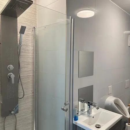 Privat bolig Modernes Mit Kueche, Wlan, Parkplatz *